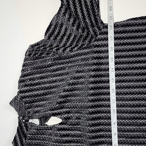 ModCloth Fab Feedback Mock Neck Dress/ Size  M - Picture 9 of 16